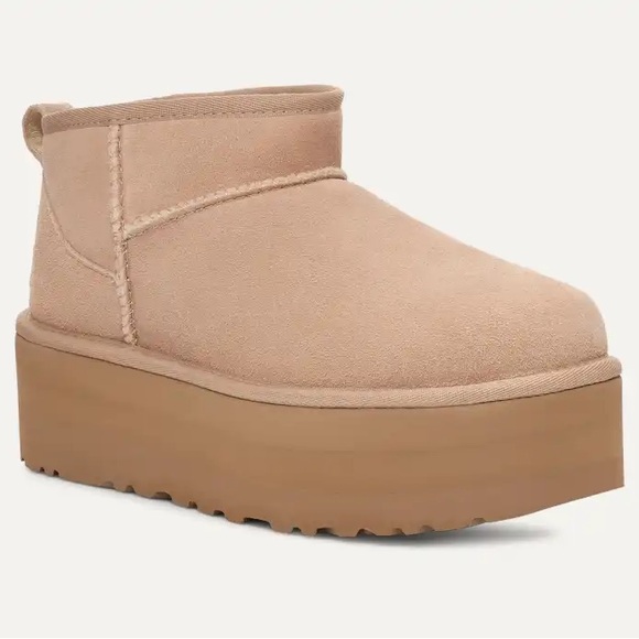 UGG Shoes - UGG Women's Tan Platform Shoes